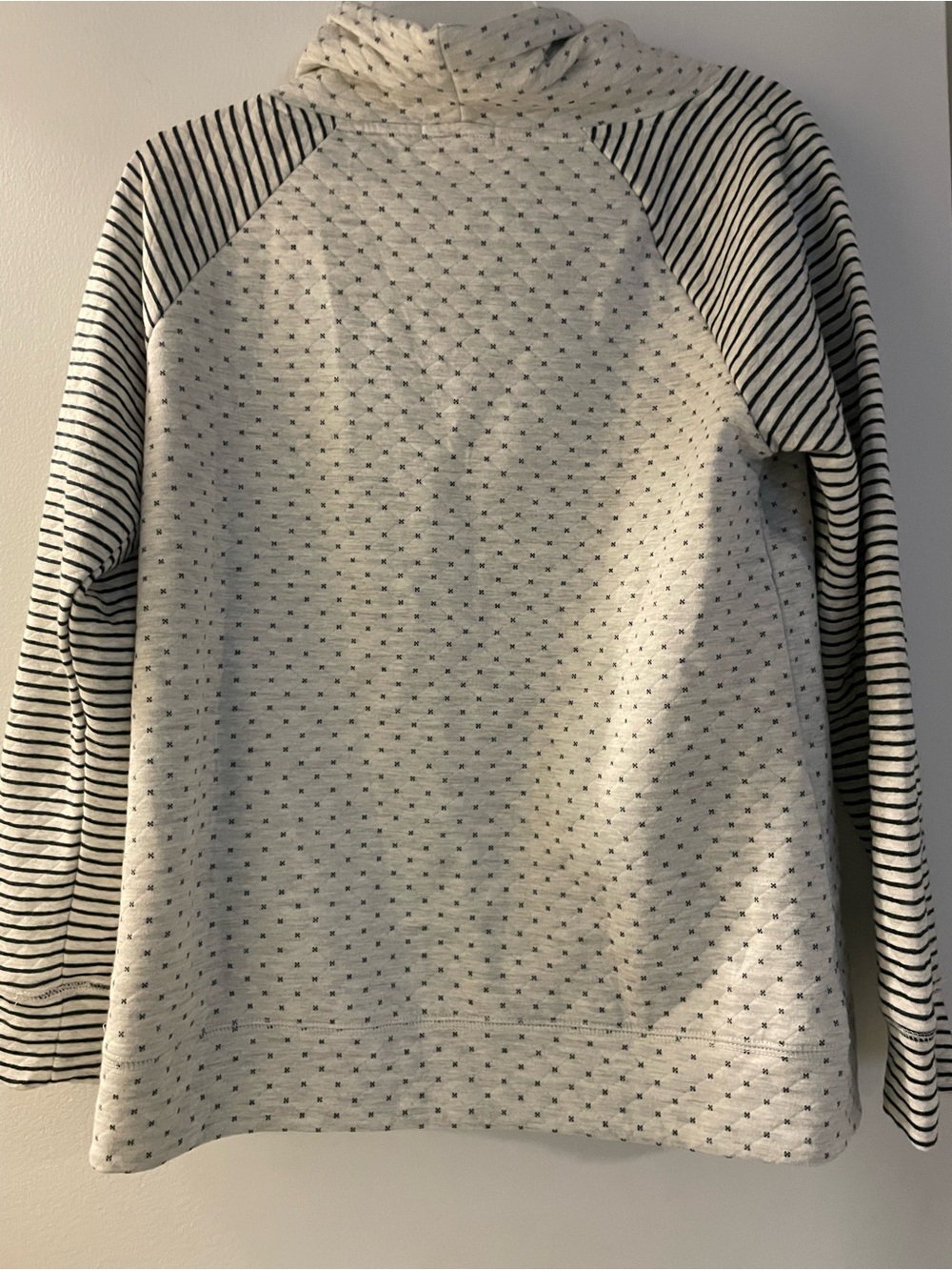 Maurices Gray & Navy Striped Pullover Sweatshirt NWOT - Picture 3 of 5
